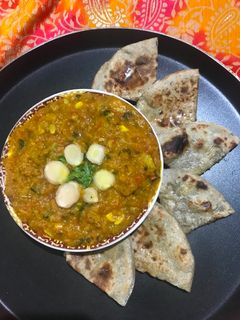 શેકેલ દૂધી નો ઓળો(dudhi olo recipe in Gujarti) રેસીપી મુખ્ય ફોટો