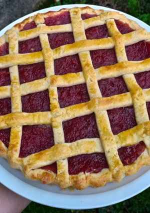 Una foto de Pasta frola de dulce de membrillo