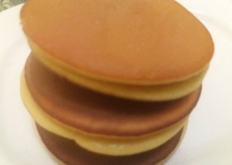 Bagaimana Menyiapkan Dorayaki teflon, Lezat