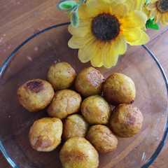 Bola ubi isi coklat রেসিপির প্রধান ছবি