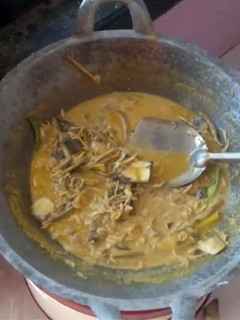 Foto resep Resep gulai jantung pisang terlezat