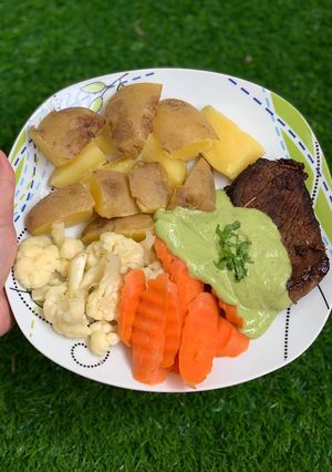 A picture of Avocado Dressing.