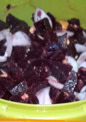 Una foto de Ensaladas fáciles, ricas y coloridas y una rica pascualina