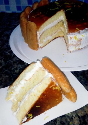 Una foto de Torta falsa de limón