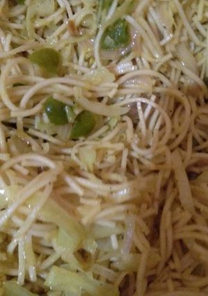 वेज चाऊमीन (Veg chowmein recipe in Hindi) रेसिपी मुख्य फोटो