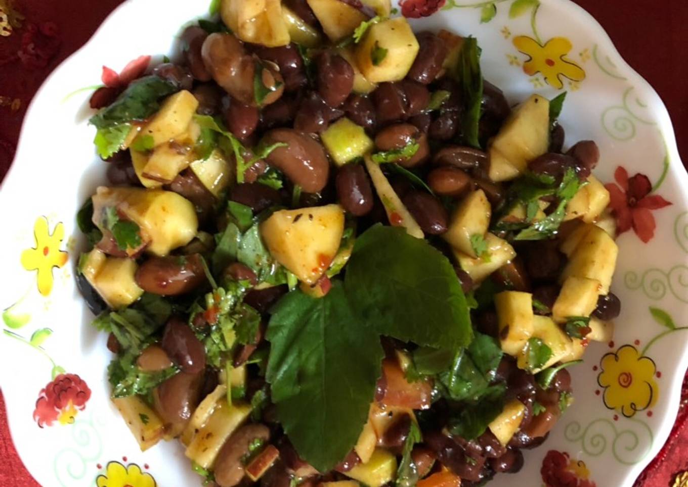 Apple Rajma Salad