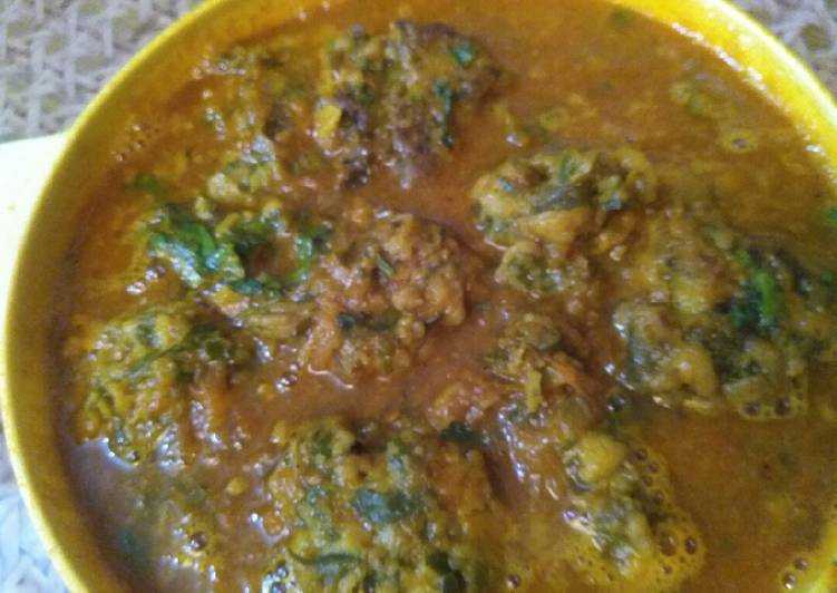 Steps to Make Quick Palak Kofta Curry