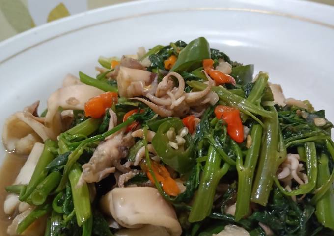 Resep Ca Cumi kangkung Pedass Anti Gagal