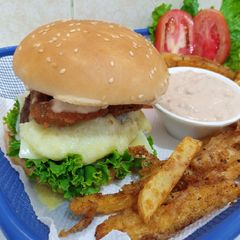 A picture of Chessy Beef Burger.