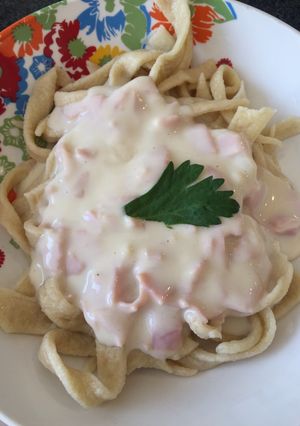 Una foto de Fettuccine salsa Alfredo