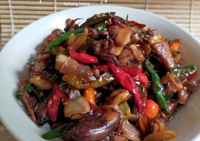 Cara membuat Oseng Cumi Asin Cabe Hijau Cara membuat Oseng Cumi Asin Cabe Hijau