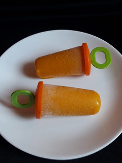 मैंगो कुल्फी (mango kulfi recipe in Hindi) रेसिपी मुख्य फोटो