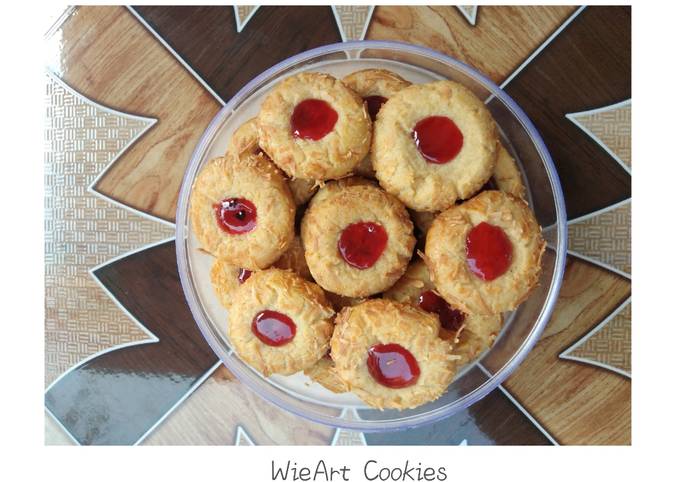 Recipe: Delicious Strawberry tumbprint cookies