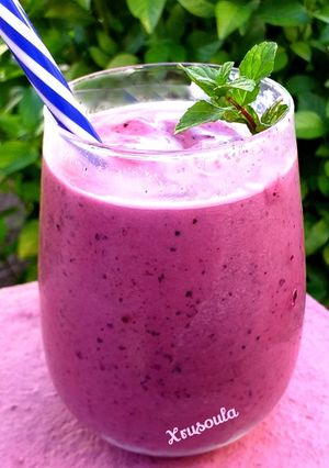Φωτογραφία της συνταγής Smoothie με μύρτιλα, για επίπεδη κοιλιά