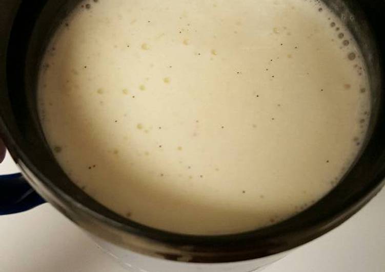 Step-by-Step Guide to Make Homemade Ashlee&#39;s Superb Banana Milkshake