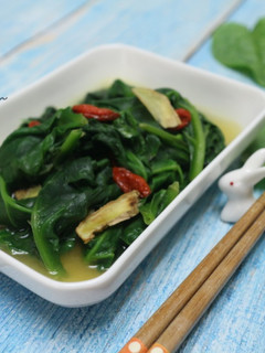 枸杞蒜炒皇宮菜 的食譜成品照片