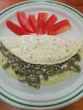 Omelette de claras con rajas, nopales y requesón