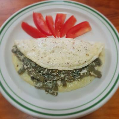 Omelette de claras con rajas, nopales y requesón Receta de LuzMa SG- Cookpad