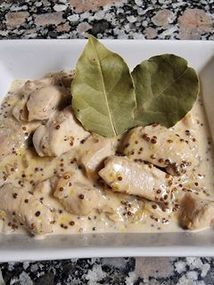 Una foto de Pollo a la mostaza