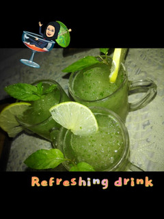 A picture of Refreshing mint lemonade.