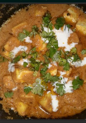 A picture of Shahi paneer.