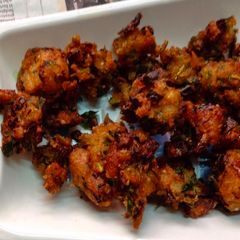 A picture of Leftover rice pakoda.