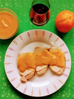 Una foto de Lomo de cerdo con salsa de caquis