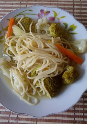 Una foto de Sopa de brotes con coliflor y brócoli