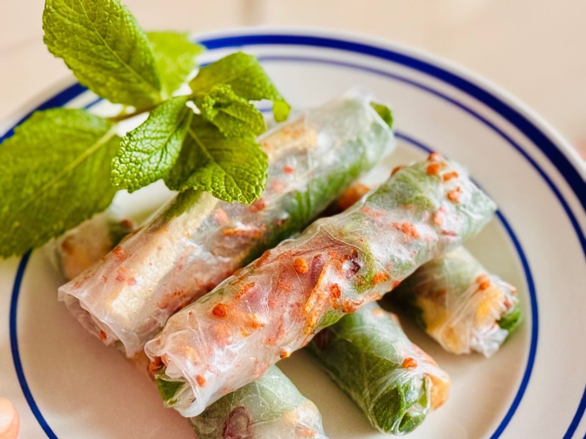 Bánh Tráng Cuốn Đậu Hủ Muối Tôm Hành Phi