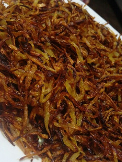 عکسی از دستور پیاز سرخ شده