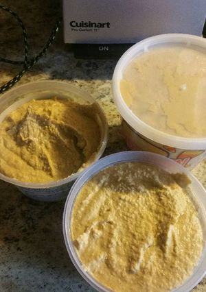 A picture of Hummus.