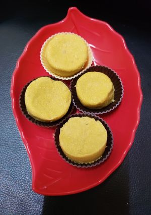 A picture of Gujju's protein ladoo.