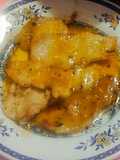 Filetes de pollo en salsa de albaricoque