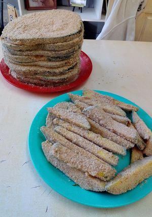 Una foto de Milanesas de zapallito verde