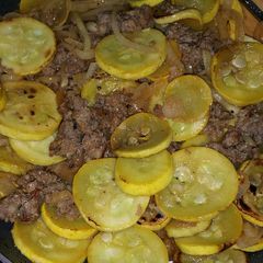 A picture of Yellow Squash and Sausage.