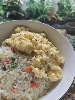Foto resep 1. Cheese Butter Rice with Scrambled Egg