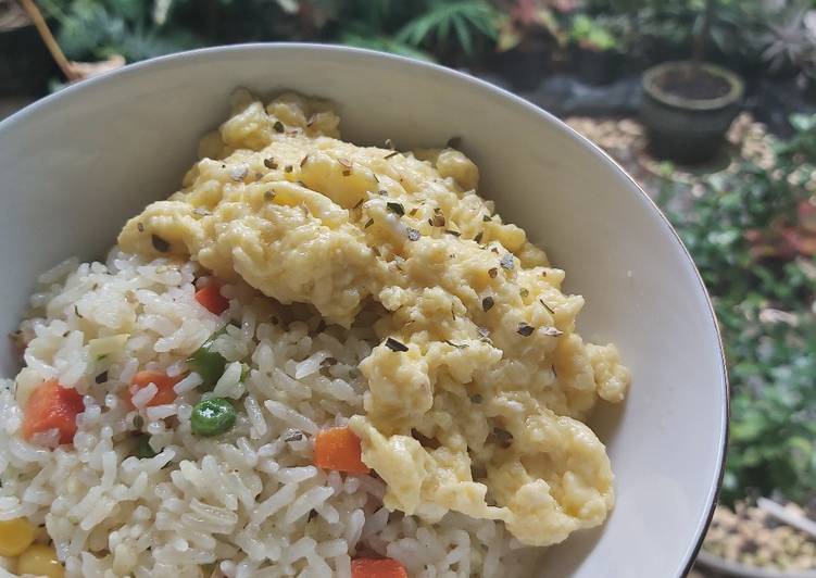 Bahan 1. Cheese Butter Rice with Scrambled Egg | Langkah Membuat 1. Cheese Butter Rice with Scrambled Egg Yang Bisa Manjain Lidah