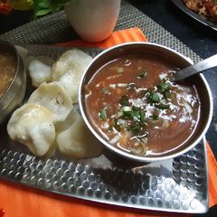 A picture of Hot and sour soup.