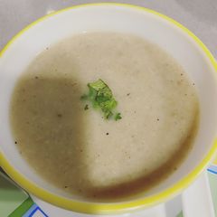 A picture of Mushroom soup.