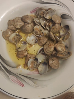 Una foto de Almejas al ajillo