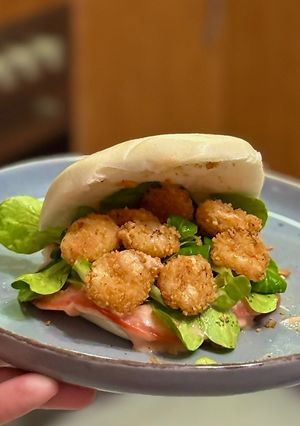 Una foto de Pan bao con gambas rebozadas