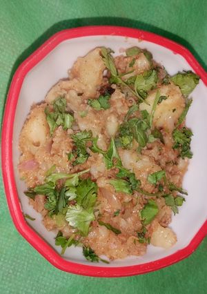 मसाला आलू(aloo masala recipe in hindi) रेसिपी मुख्य फोटो