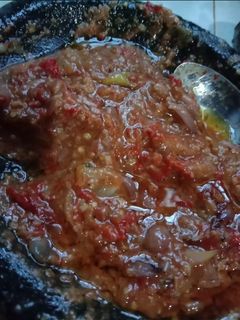 Foto resep Sambal pecel lele kaki lima