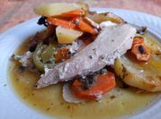 Una foto de pavo al horno cerveza