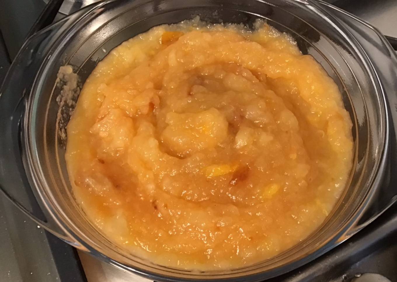 Compote de pommes aux agrumes et prune