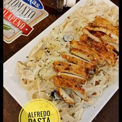 A picture of Alfredo pasta.
