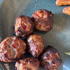 Pork meatballs A picture of Pork meatballs.