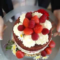 Foto principal de Red Velvet Naked cake de coco