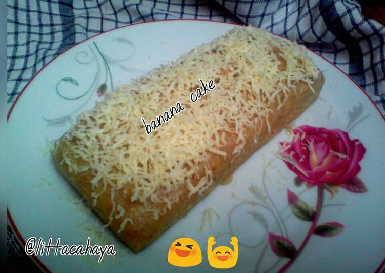 Banana cake