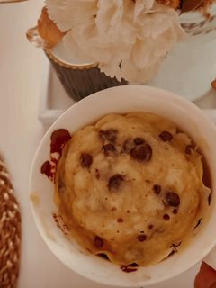 Una foto de Bizcocho de plátano y choco al micro